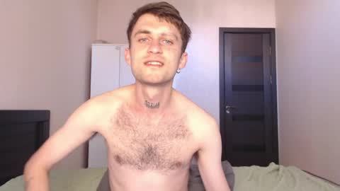 Snapshot of mikw63 chatting on June 4, 2026, 6:52 am Sin online show from June 4, 2026, 6:52 am