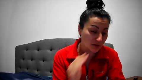 Mikyloveu online show from January 31, 2025, 6:47 pm