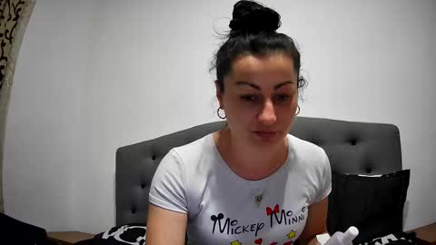 Mikyloveu online show from March 8, 2025, 5:22 pm