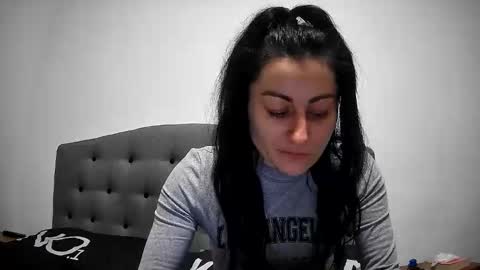 Snapshot of mikyloveu chatting on February 9, 2026, 4:00 pm Mikyloveu online show from February 9, 2026, 4:00 pm