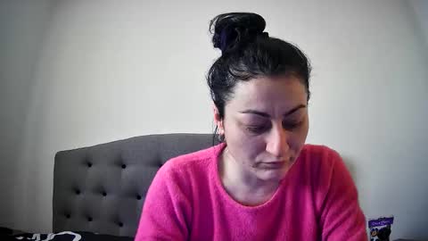 Snapshot of mikyloveu chatting on March 3, 2026, 3:29 pm Mikyloveu online show from March 3, 2026, 3:29 pm