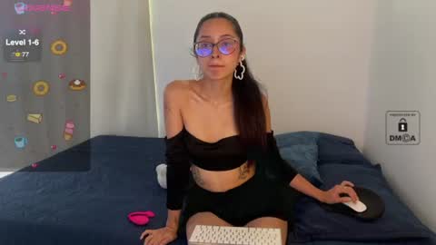 Mila and albert online show from July 4, 2026, 10:05 pm