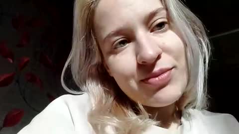 Mila 420 online show from February 8, 2026, 9:34 am