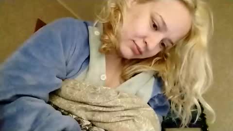 Mila 420 online show from April 14, 2026, 8:26 pm