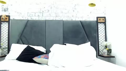 mila_adamss online show from February 23, 2025, 2:25 pm