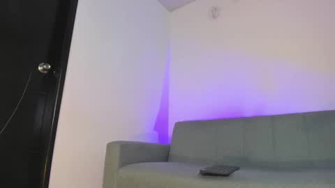 mila  online show from January 9, 2026, 9:16 pm