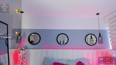 mila_hank online show from September 13, 2025, 12:16 pm