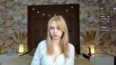 Snapshot of mila_kinor chatting on February 1, 2025, 11:10 am mila_kinor online show from February 1, 2025, 11:10 am