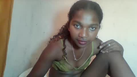 mila_lunah online show from March 19, 2026, 6:50 am