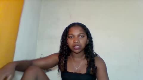 Snapshot of mila_lunah chatting on April 29, 2026, 3:43 am mila_lunah online show from April 29, 2026, 3:43 am