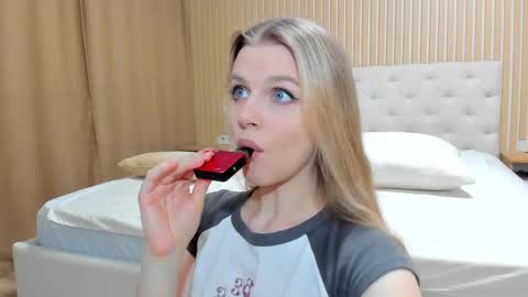 Julia and Edson online show from February 10, 2025, 3:57 am