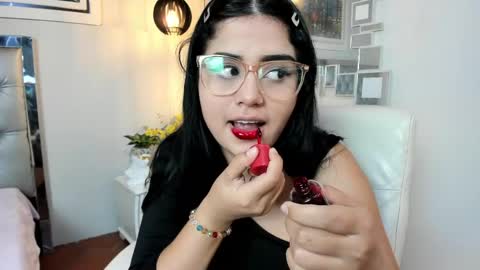 Snapshot of mila_quin chatting on May 30, 2026, 7:55 pm mila_quin online show from May 30, 2026, 7:55 pm