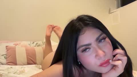 Snapshot of milaa008 chatting on September 30, 2025, 8:52 am milaa008 online show from September 30, 2025, 8:52 am