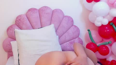 Snapshot of milaaadams chatting on April 18, 2026, 7:07 pm mila online show from April 18, 2026, 7:07 pm