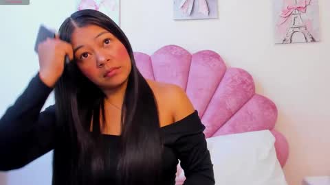 Snapshot of milaaadams chatting on May 20, 2026, 10:10 am mila online show from May 20, 2026, 10:10 am