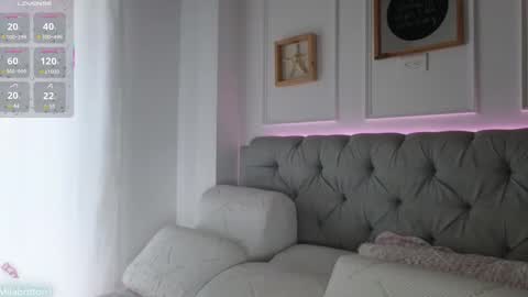 Snapshot of milabritton1 chatting on March 11, 2025, 11:44 am Vale online show from March 11, 2025, 11:44 am