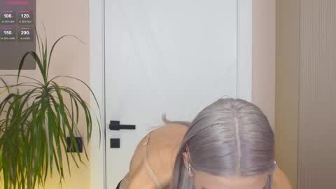 Mila and u can call me sweet bunny online show from December 1, 2025, 9:58 am