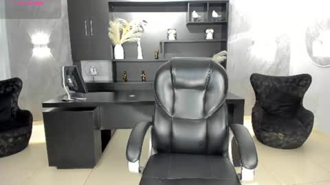 Mila online show from June 10, 2026, 3:07 am