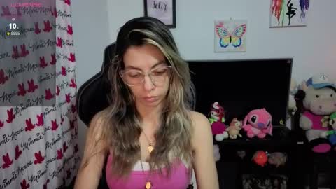 milacoxx8819 online show from October 2, 2025, 2:18 am