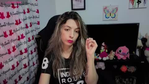 milacoxx8819 online show from October 4, 2025, 4:16 pm