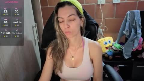 milacoxx8819 online show from October 9, 2025, 4:49 pm