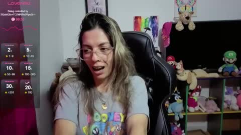 milacoxx8819 online show from October 30, 2025, 1:18 am