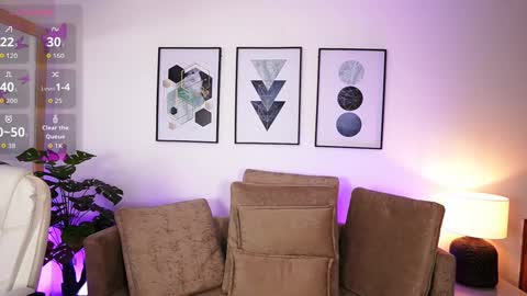 milacrave online show from September 13, 2025, 11:32 am