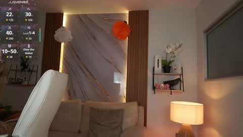 milacrave online show from October 31, 2025, 11:44 am