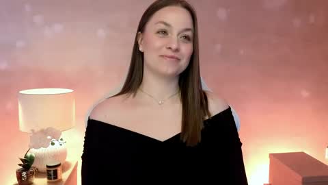 Snapshot of milafleur chatting on April 8, 2026, 2:28 pm Mila Fleur online show from April 8, 2026, 2:28 pm