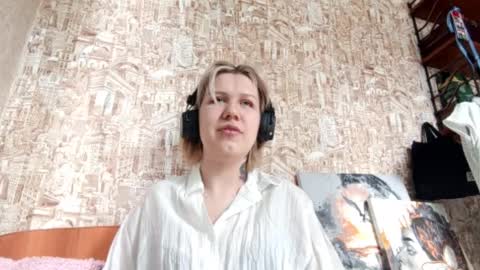 Chloe online show from March 28, 2026, 4:23 am