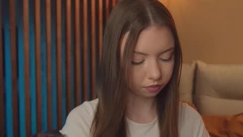 Mila online show from March 2, 2026, 3:19 pm