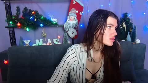 Snapshot of milaloona chatting on December 11, 2024, 7:31 am Milaloona online show from December 11, 2024, 7:31 am