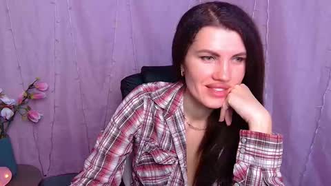 Snapshot of milaloona chatting on March 1, 2026, 7:32 am Milaloona online show from March 1, 2026, 7:32 am