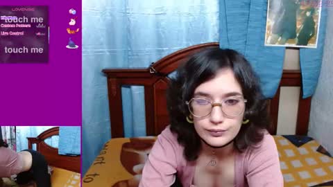 Mila-Lunala online show from February 18, 2025, 2:27 am