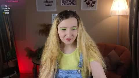 Milana online show from October 7, 2025, 9:23 pm