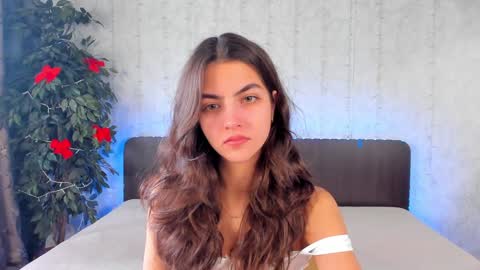 Milana online show from December 17, 2024, 8:12 am