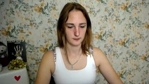 Milana online show from September 18, 2025, 6:26 am