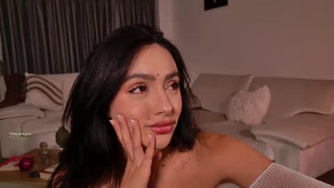 milana online show from September 28, 2025, 10:04 pm