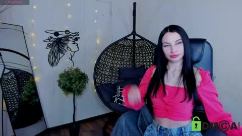 Snapshot of milana_miln chatting on May 27, 2026, 1:57 am Milana online show from May 27, 2026, 1:57 am