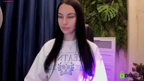 Snapshot of milana_miln chatting on June 1, 2026, 3:14 pm Milana online show from June 1, 2026, 3:14 pm