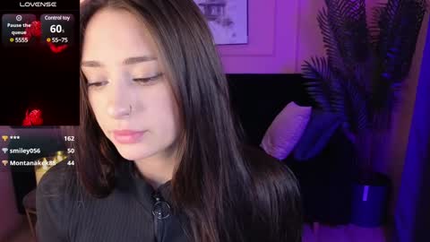 Snapshot of milana_sugar chatting on December 20, 2024, 3:36 am Milana online show from December 20, 2024, 3:36 am