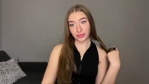 Snapshot of milanaaa_ chatting on March 11, 2025, 7:47 pm Milana online show from March 11, 2025, 7:47 pm