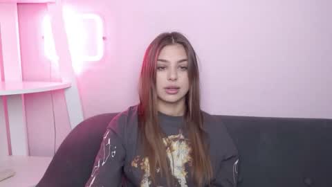 milanaangelas online show from February 16, 2026, 5:47 am