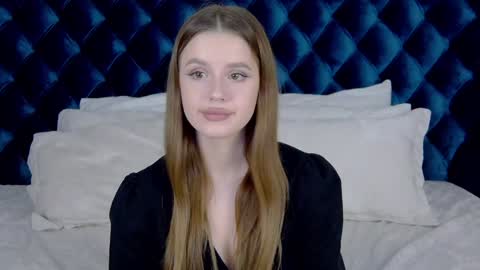 MilanaBalmain online show from December 21, 2024, 8:07 am