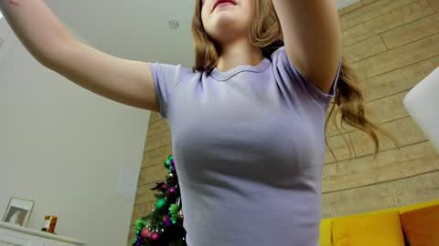 MilanaBalmain online show from December 22, 2024, 12:16 pm