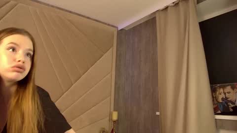 MilanaBalmain online show from January 28, 2025, 1:49 pm