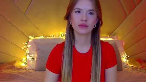 MilanaBalmain online show from March 12, 2025, 4:46 pm