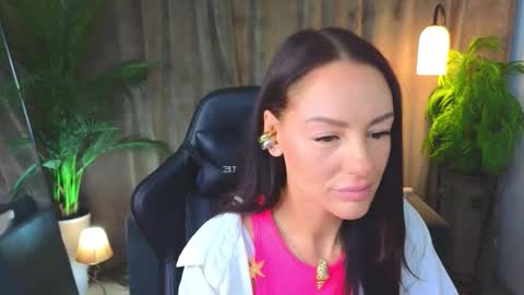 Milana online show from March 16, 2026, 5:44 am