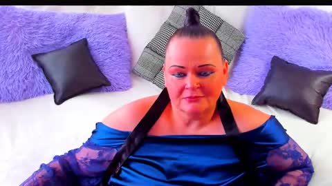 Snapshot of milanabiegert chatting on June 25, 2026, 8:41 am Lana online show from June 25, 2026, 8:41 am