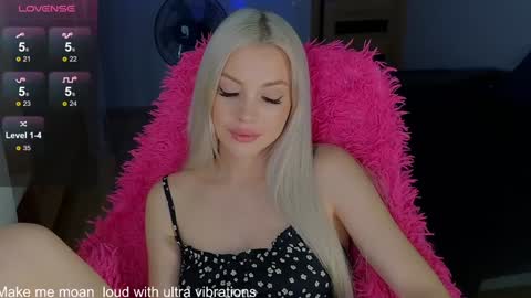 Lana online show from December 17, 2024, 12:12 am